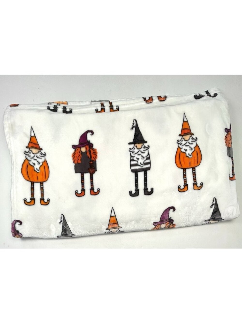 ENVOGUE 68"x62" Halloween Gnome All-over Print Super Soft Fleece Blanket Throw